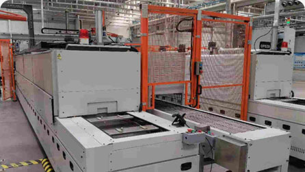 Custom cleanroom oven with ±2°C uniformity.